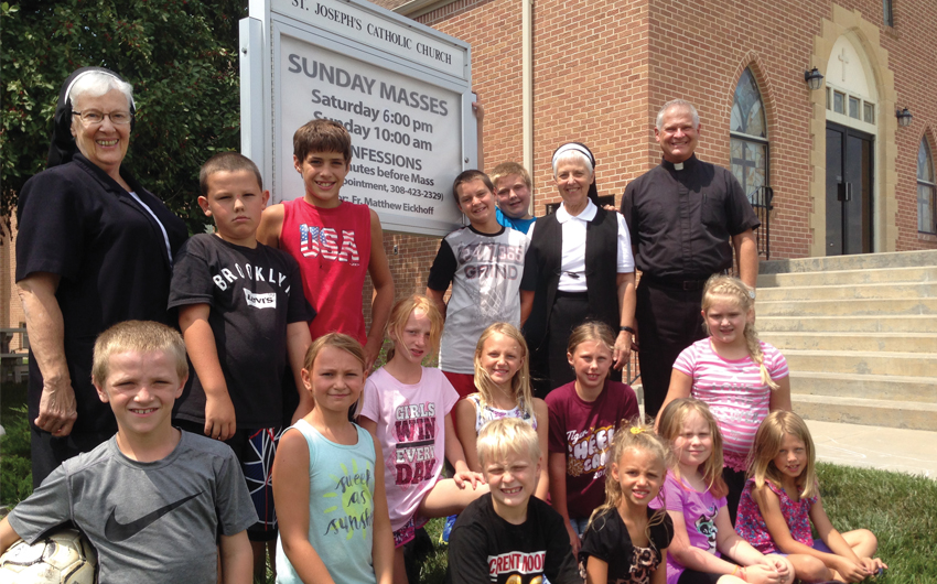 https://fscc-calledtobe.org/wp-content/uploads/2019/02/Franciscan-Sisters-serving-in-Nebraska-GrantDeanery.jpg