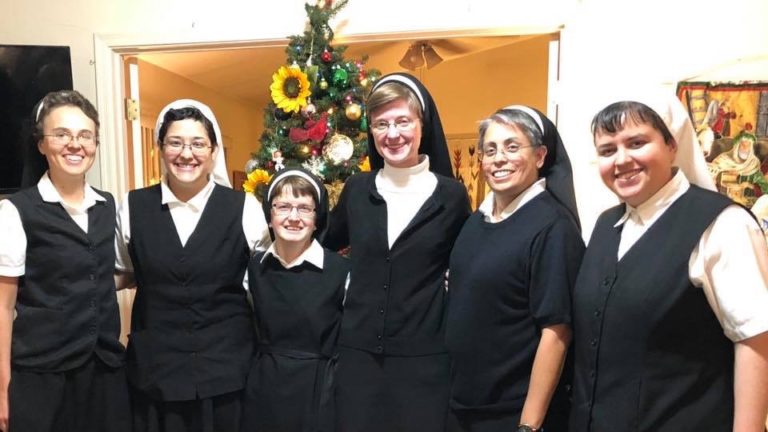 Franciscan-Sisters-at-SLS20-Phoenix-768x