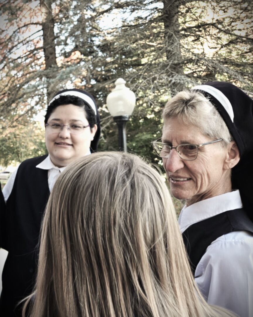 Discerning-with-Franciscan-sisters-3A.jp