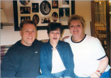 Sister-Ellen-brother-and-sisters